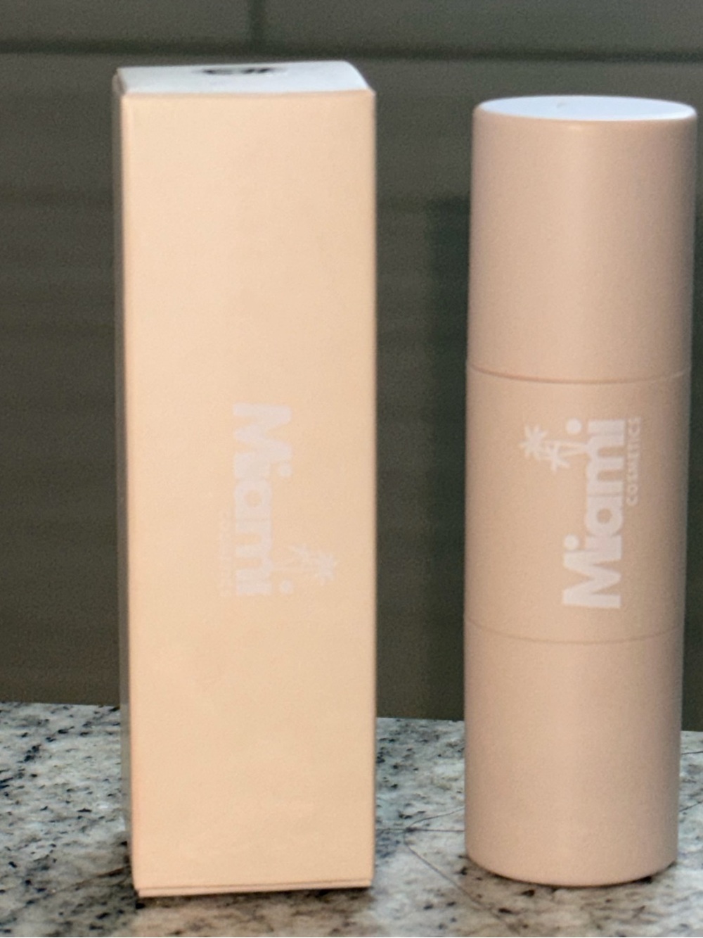 NIB Miami Cosmetics Bronzer Contour Stick